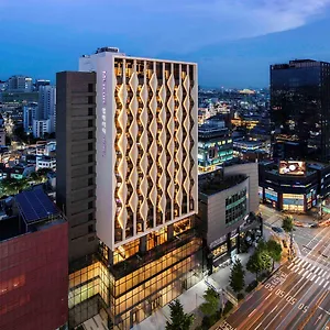 Mercure Ambassador Hongdae Hotel