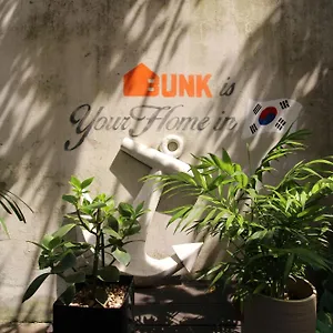 Bunk Hongdae בית הארחה